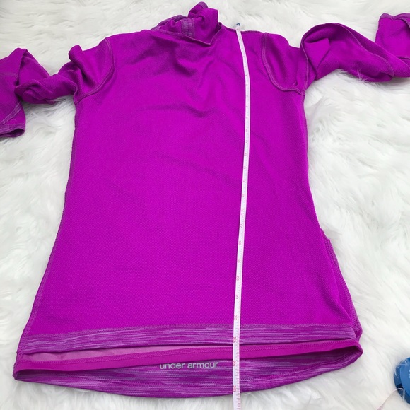 Under Armor Run Wind Turtleneck Top Long Sleeve - Picture 13 of 13